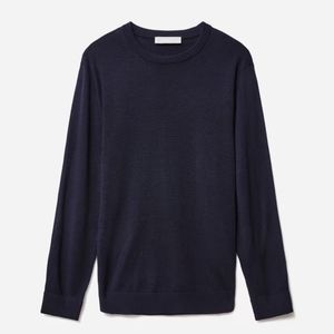 Easy Merino Crew size medium navy blue color. Used like new. Everlane.